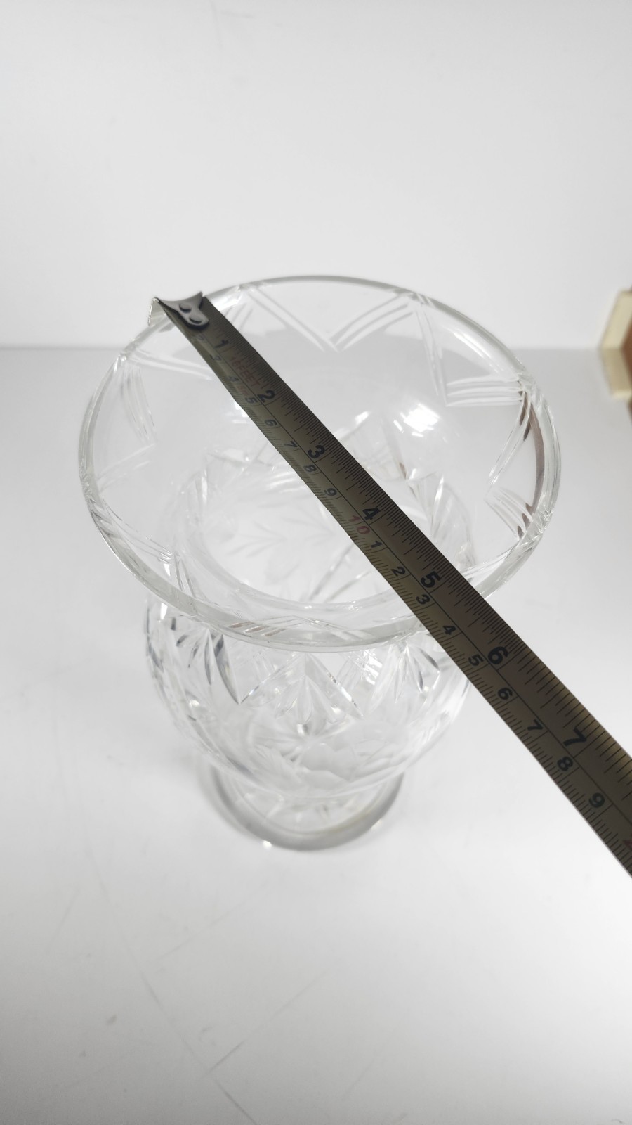 Large 10 3/4″ Cut Glass Crystal Vase Clear Floral Etched Starburst VTG Stunning!