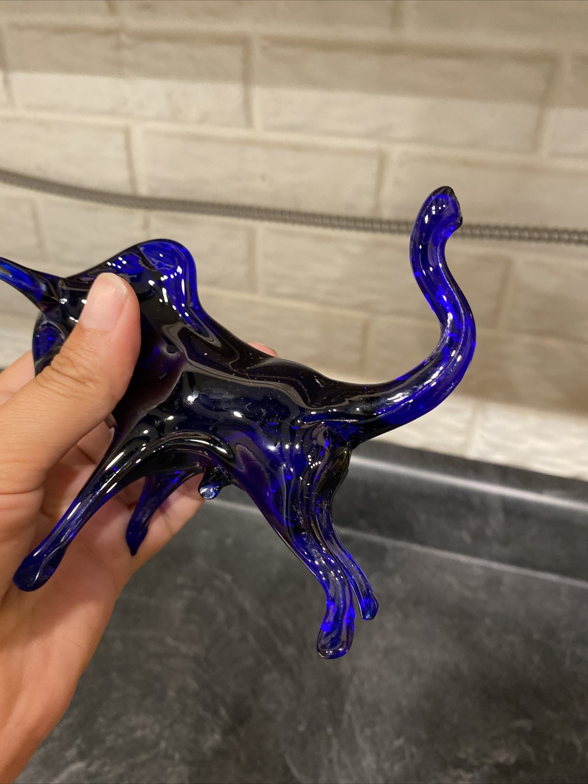 Nice Vintage MCM Pilgrim Glass Cobalt Blue Fighting Bull Art Glass Figurine