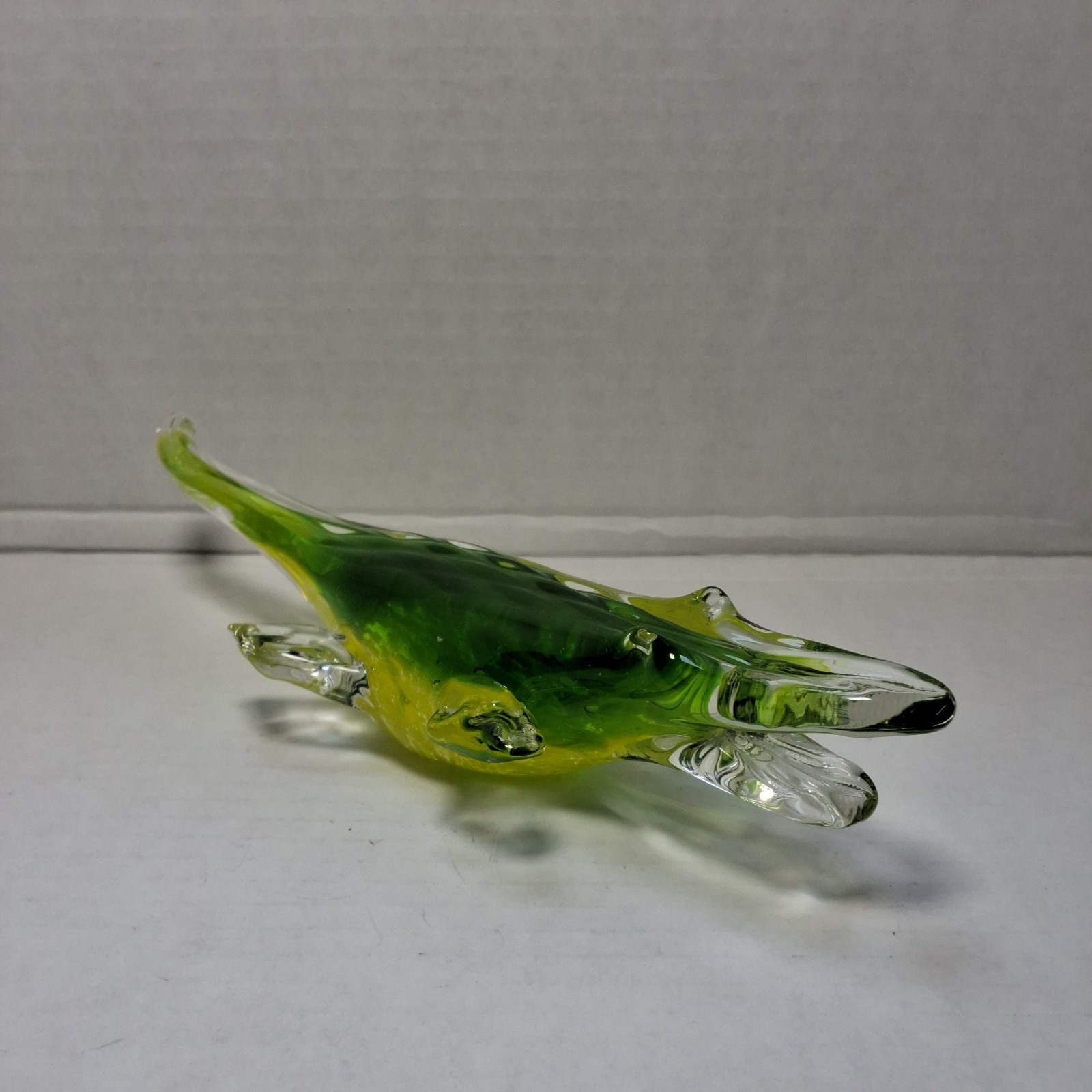Crocodile Alligator Art Glass Figurine 8″ Long Hand Blown Green, Yellow, & Clear