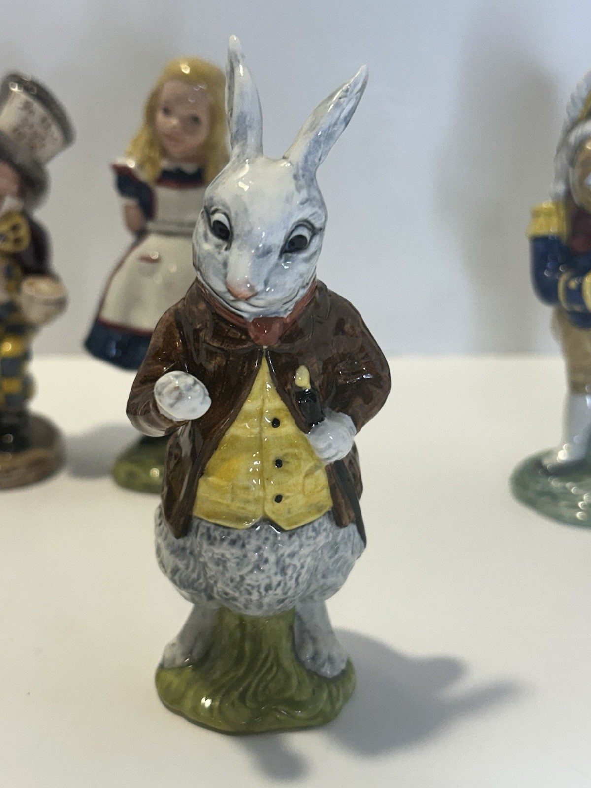 Beswick Alice Series Alice in Wonderland Figurines 1974 England Royal Doulton