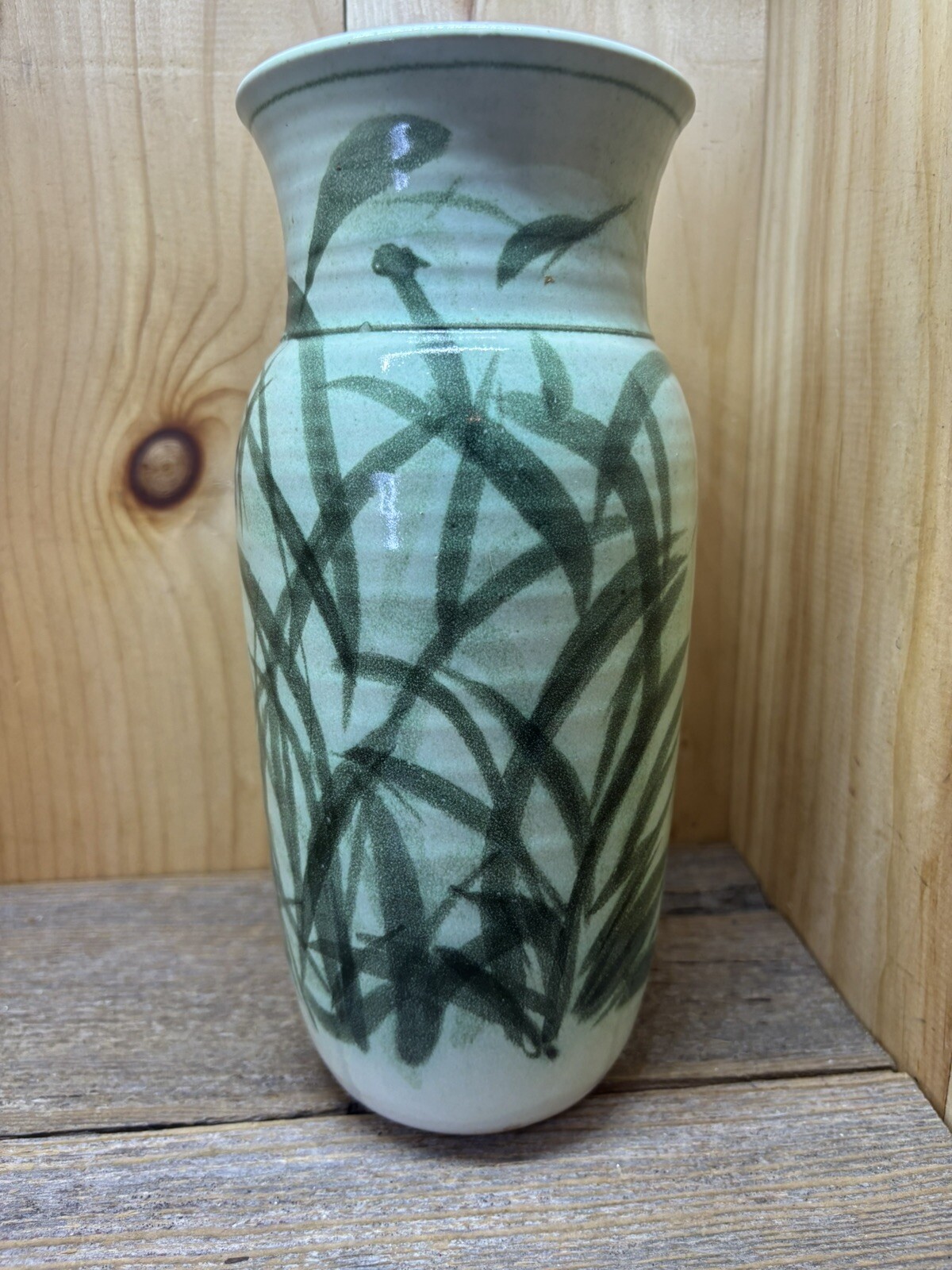 Rare Art Pottery Vase Large Pale Green Heron Egret Crane Coastal Scene Wetlands