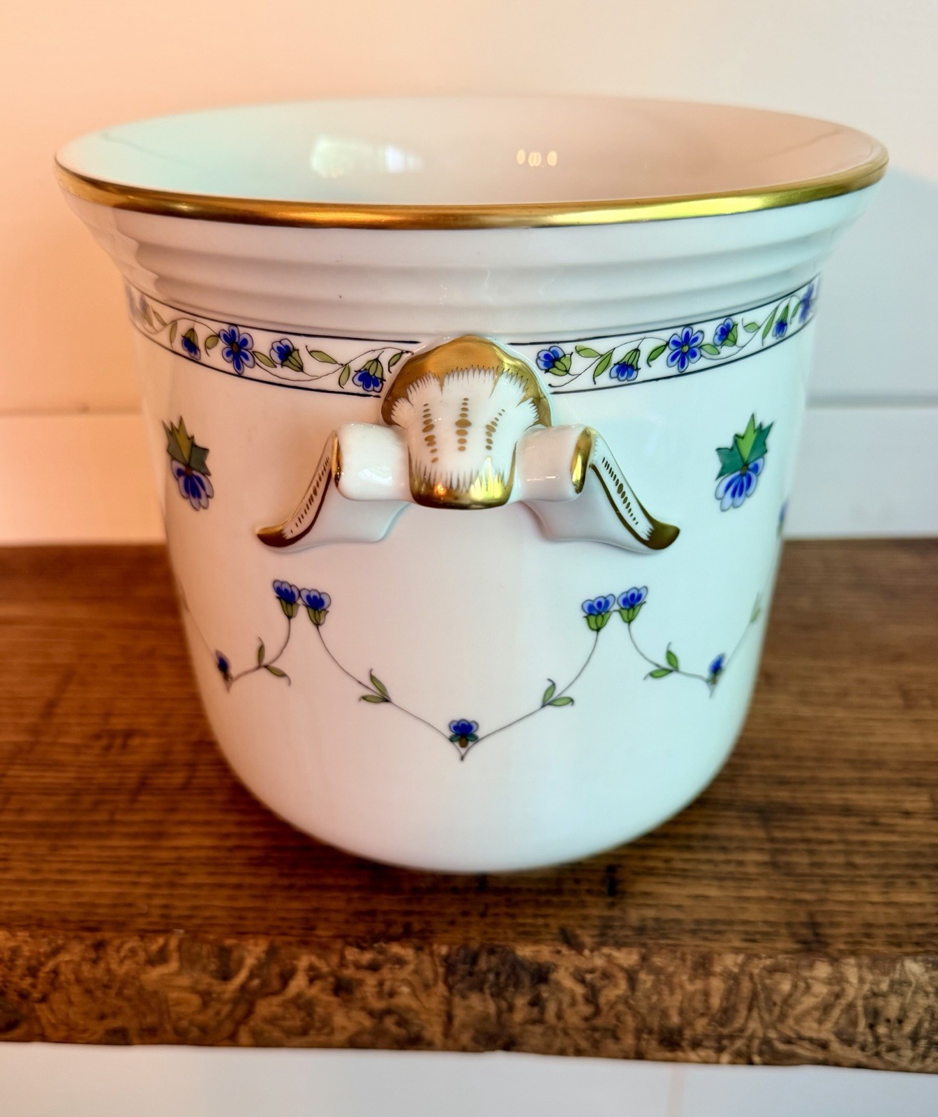 Herend RARE ‘Blue Summer Field Flowers’ Cachepot with Gilded Handles 7202/LHTBW