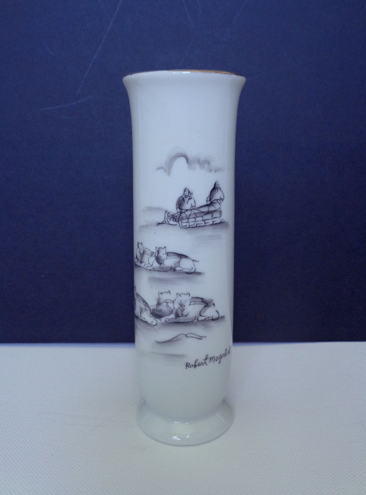 Vintage Alaskan Bud Vase Robert Mayokok Porcelain Alaskan Huskies Sled Dog 6.5″