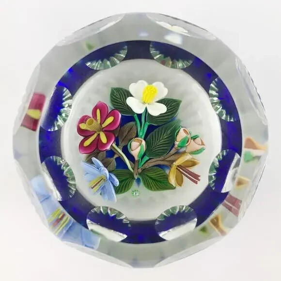 Perthshire 1993G Three-Dimensional Bouquet Lampwork Flower Faceted Paperweight