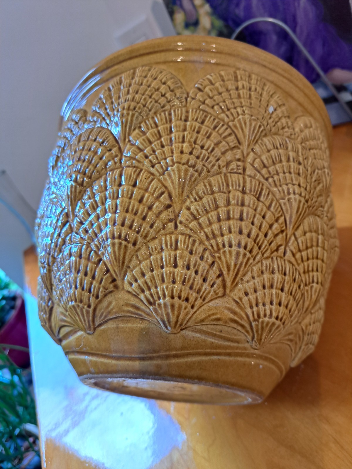 Vintage Haeger Pottery Planter #5077 Brown/Tan With a Sea Shell Like Print
