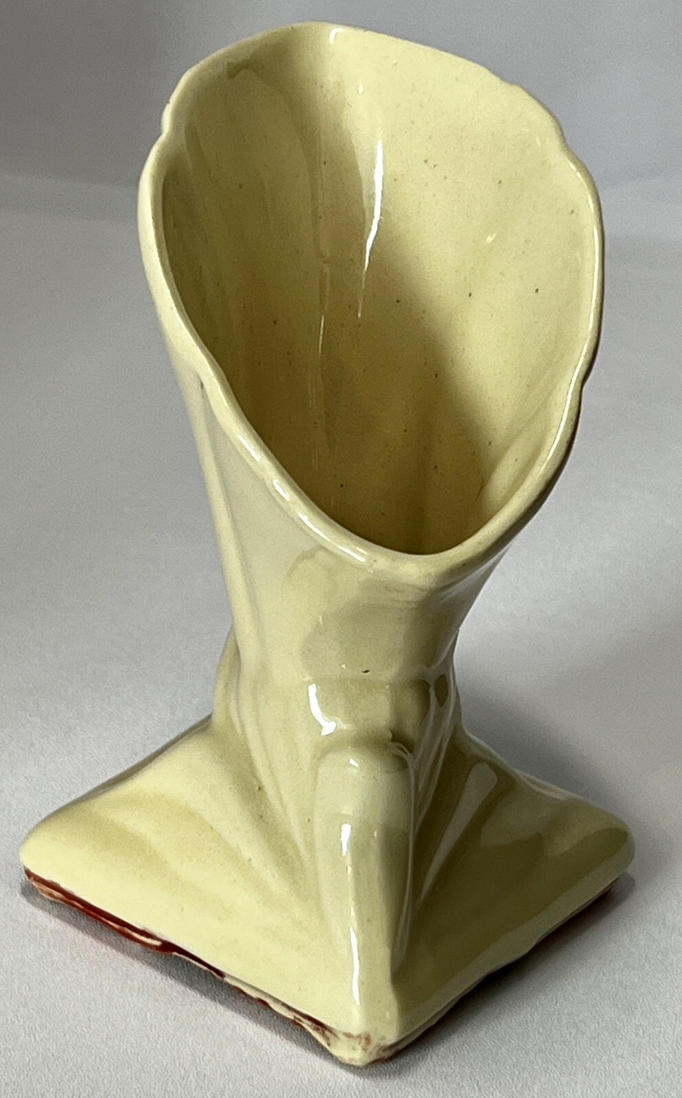 Shawnee Vase #865 USA 4-3/4” x 2-3/4” in Excellent Used Condition