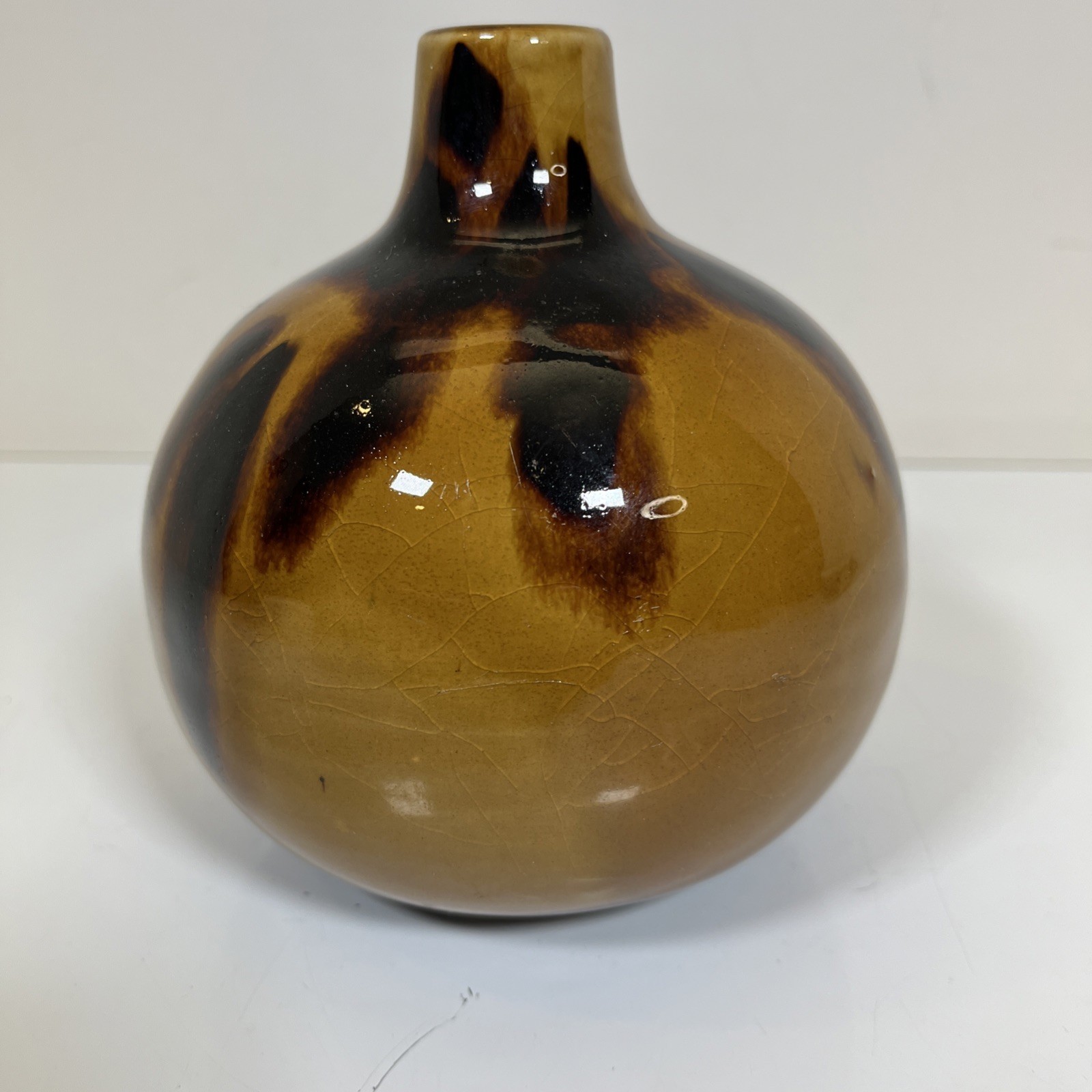 Vintage Amber Brown Chinese Pottery Vase Round Mark on Base “Unearthed From Mt”