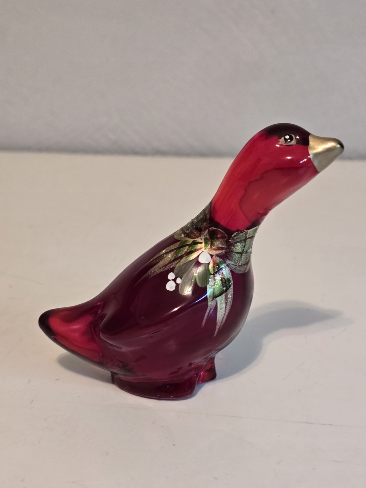 Fenton USA Ruby Red Goose Artist Signed Christmas Ribbon & Bow Figurine EUC!