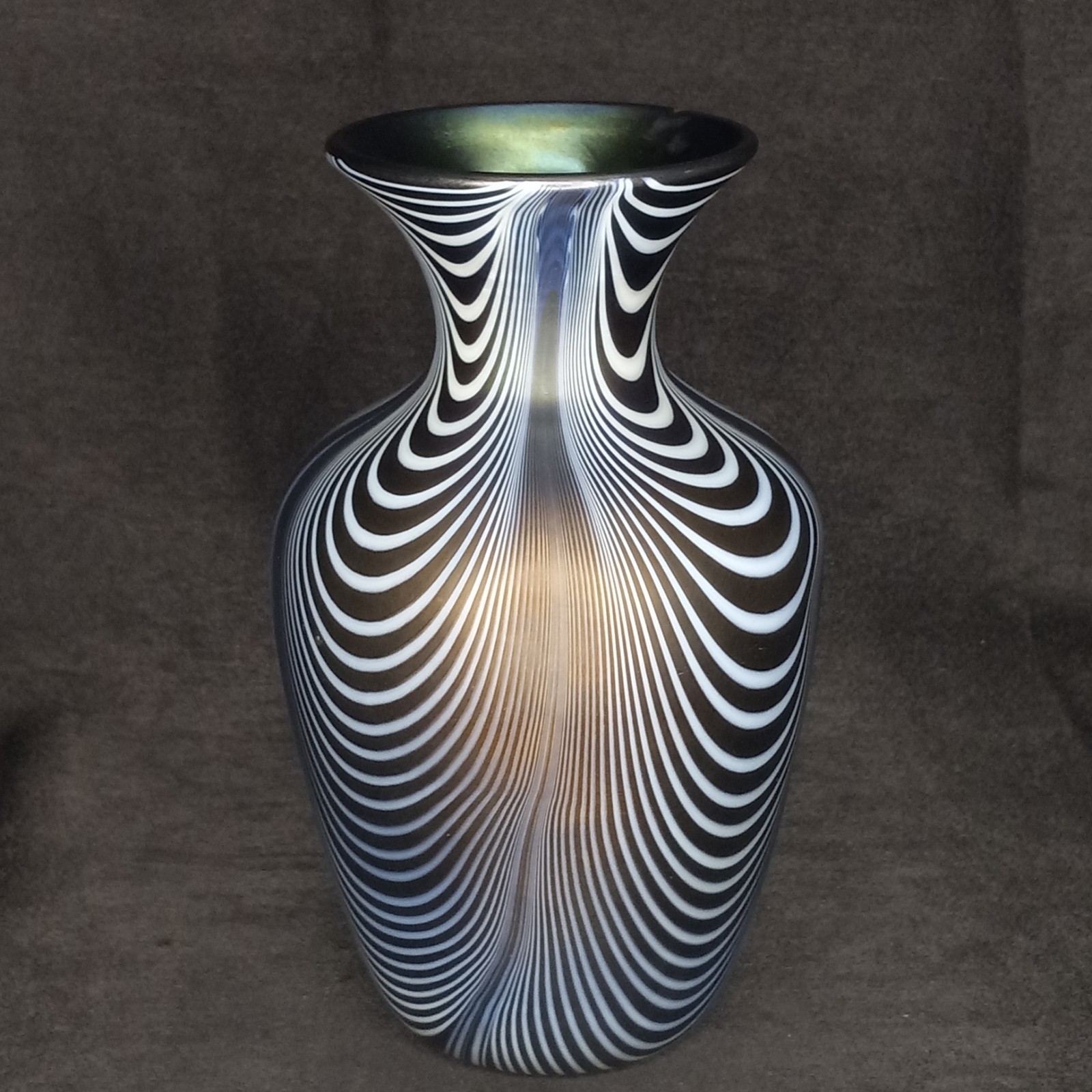 Imperial Lead Lustre 417 – 8 Art Iridescent Art Glass Festoons Vase 1925