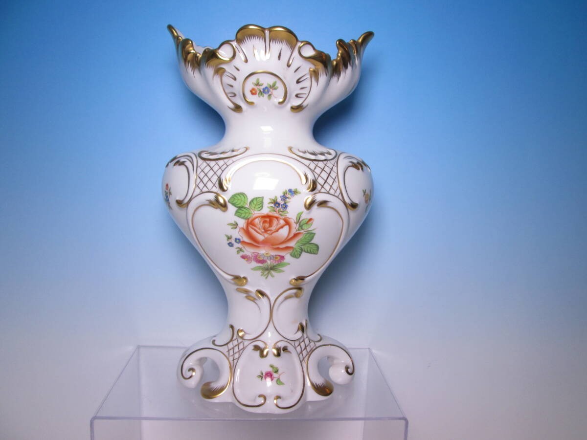 HEREND Rare Herend Victoria Bouquet Rose Decorative Variation 27cm Flower Vase