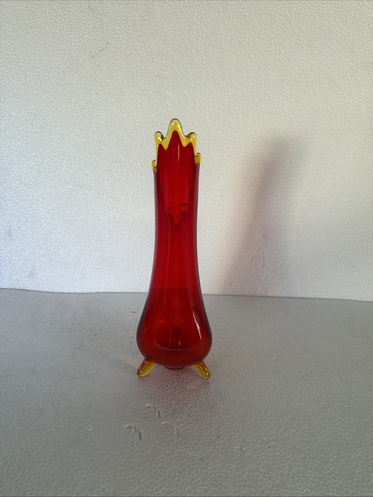Vtg LE SMITH Swung Glass Vase Red Amberina 3 Toed Footed 11.25″ EUC MCM