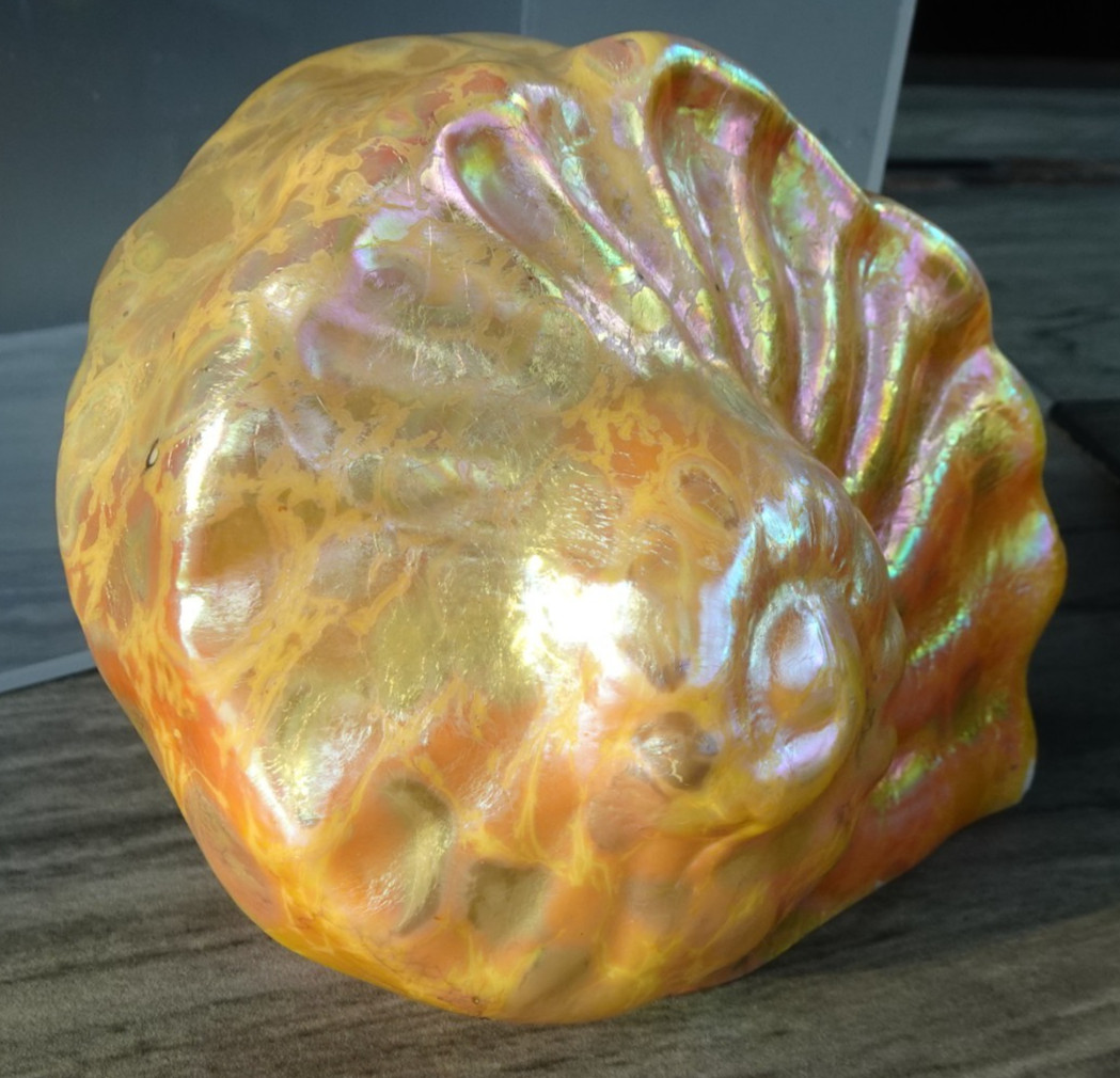 Signed Orient & Flume Glass Snail Shell Ocean Figurine Spotted Iridescent 1979