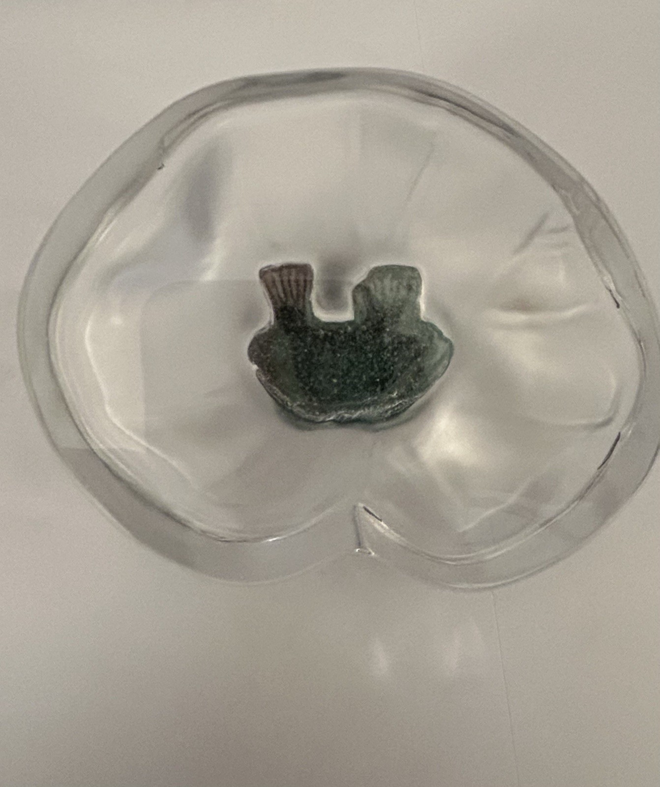 Daum France Pate de Verre Frog On Lily Pad Signed 3″ X 4″ X 1″ Perfect