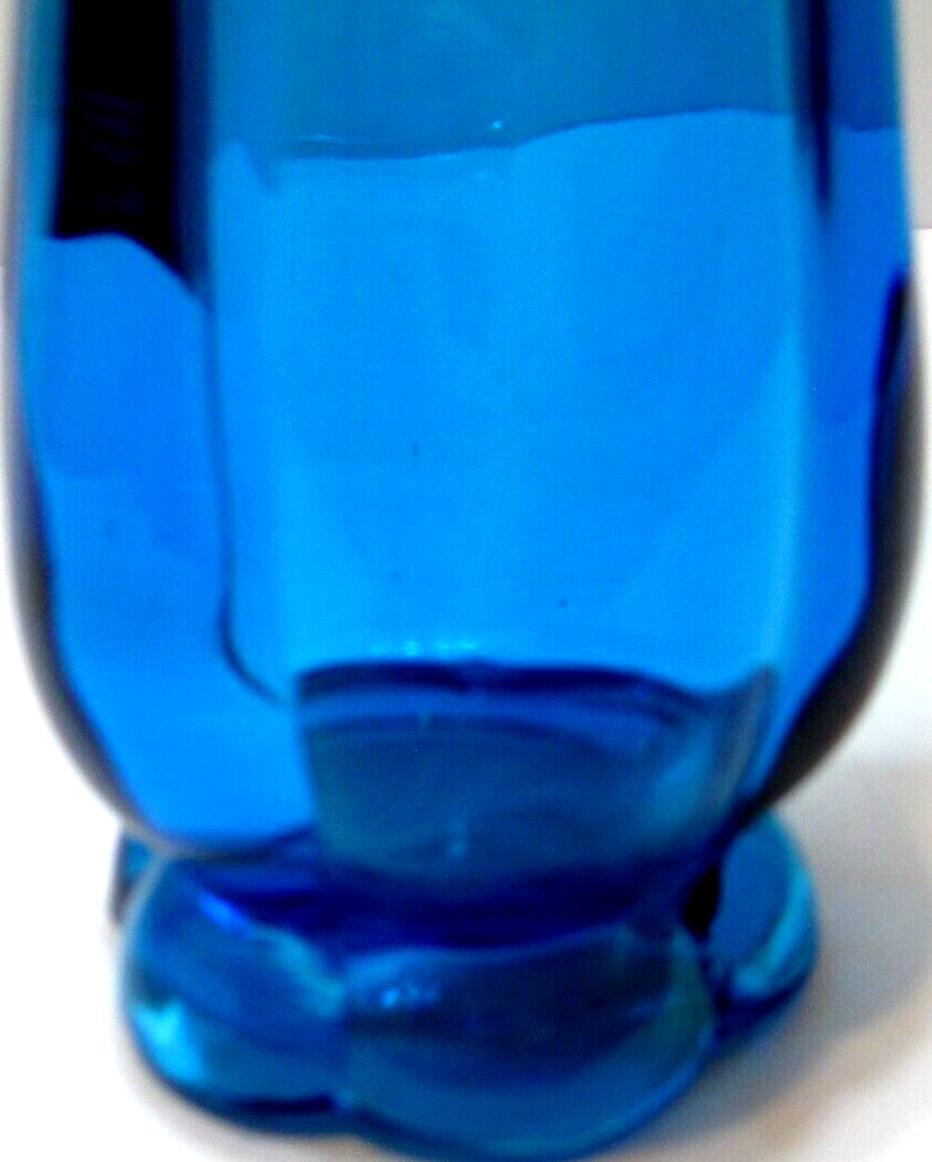 Vintage L.E. Smith Glass Swung Vase Simplicity Peacock Blue Petal 12 5/8″ Tall