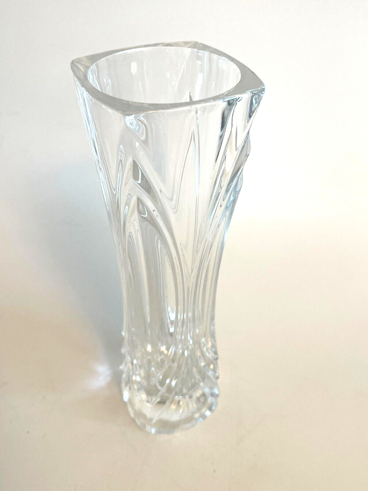 Cristal D’Arques Chatelet 24% Lead Crystal Bud Vase. Made in France 6.75 inches