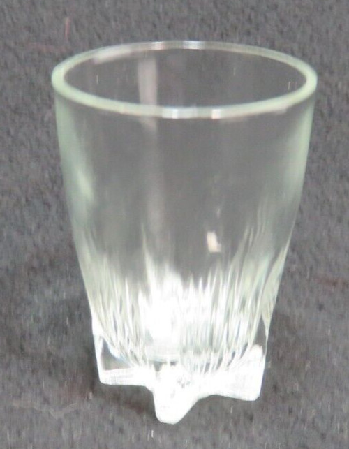 Vintage 1940s Child’s Glass Tumbler 2-1/4-inch tall Clear Glass