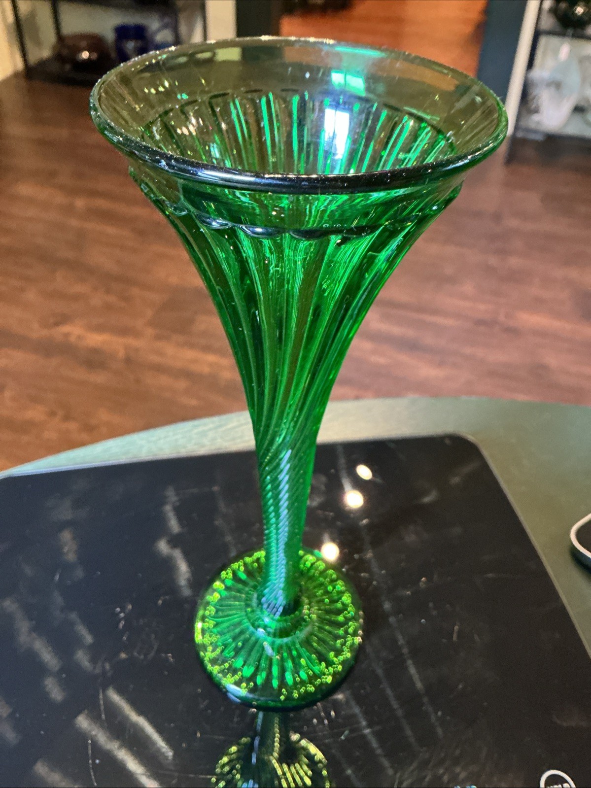 Antique 9” EAPG 1899 US Glass Green Twisted Vase