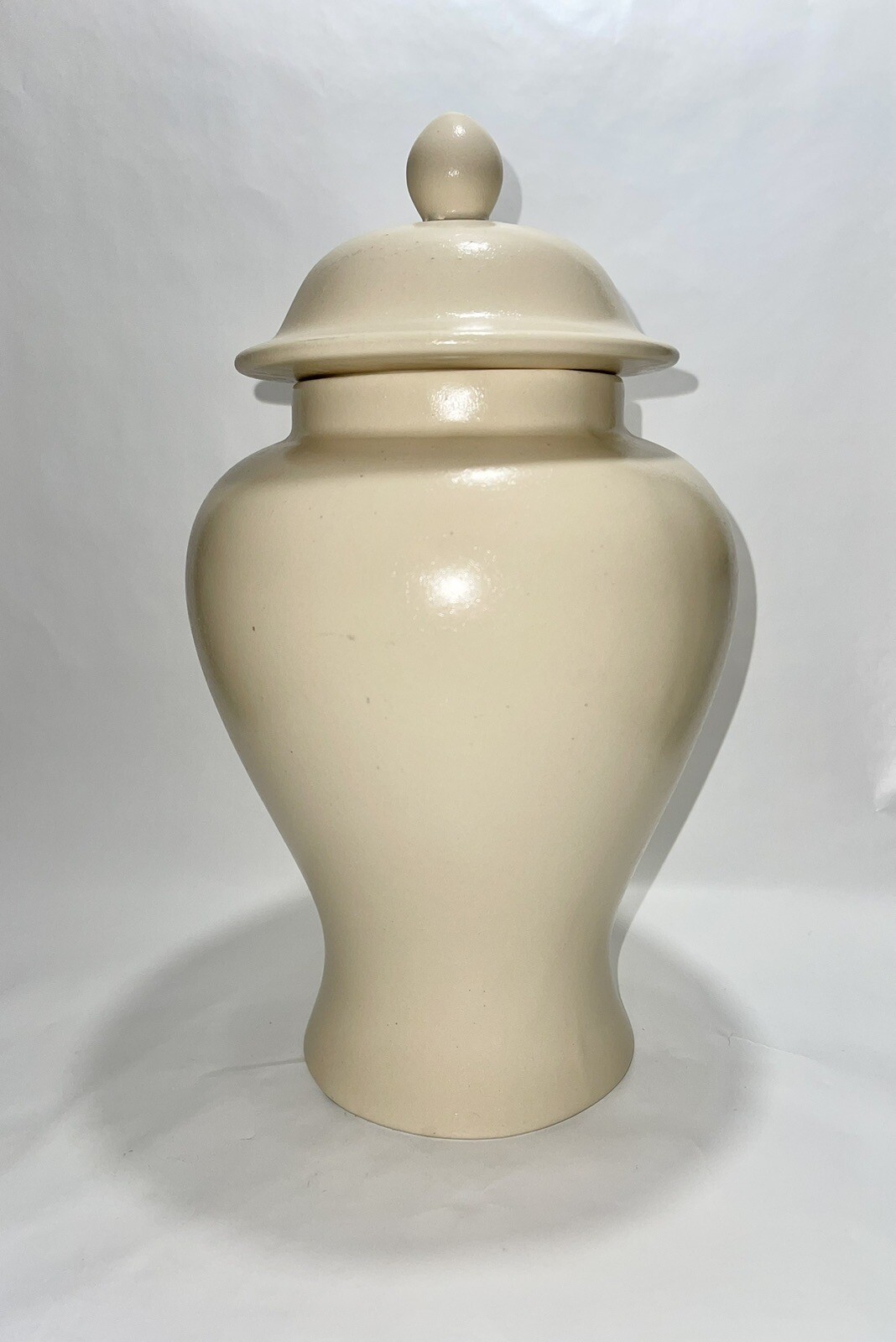 ⚜️Haeger Ivory Ginger Jar Or Urn Stoneware Vtg. 11.5” Nice!