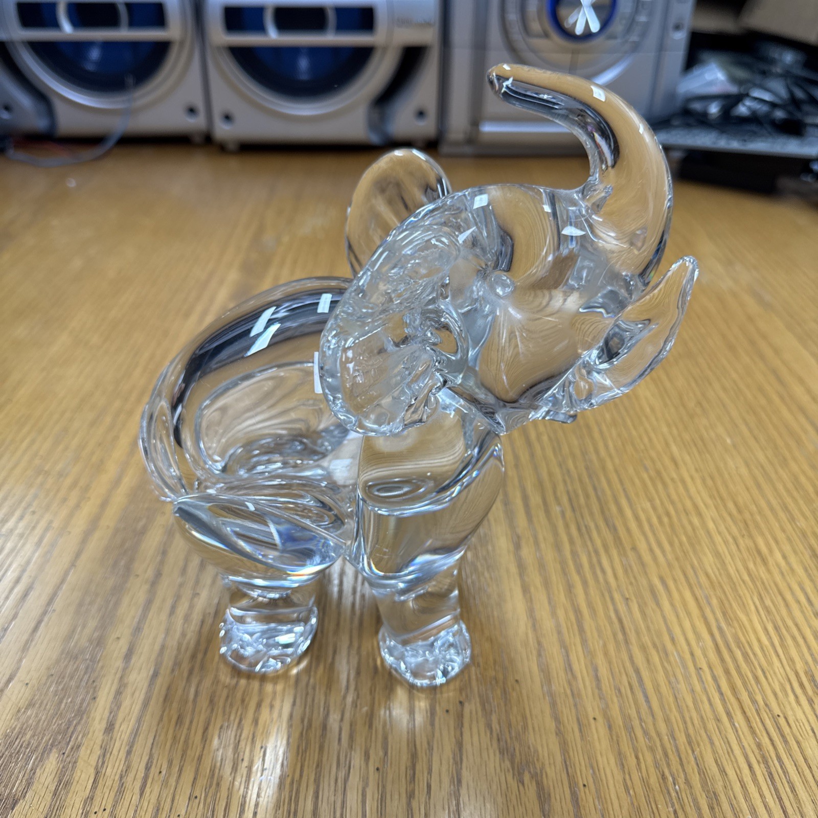 Beautiful Blown Glass Elephant Figurine Statue Sculpture Wild Life Animal Zoo