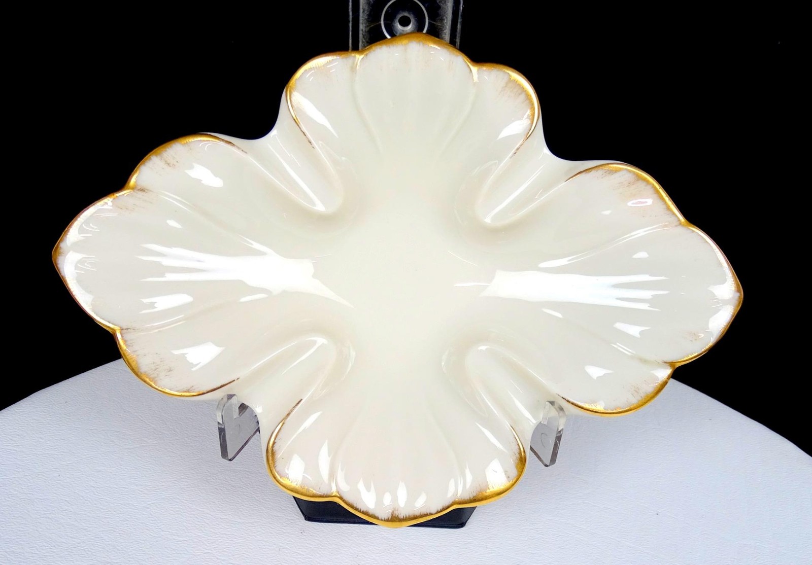 Lenox Porcelain Baroque Collection Cream And Gold 7 5/8″ Ashtray 1953-1988