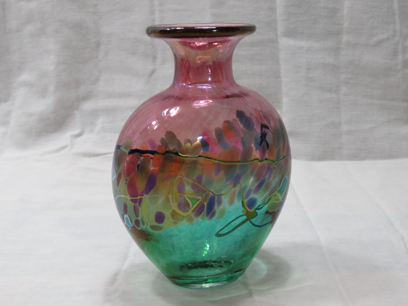 Robert Held Signed Canadian Art Glass Hand Blown Vase Iridescent Floral