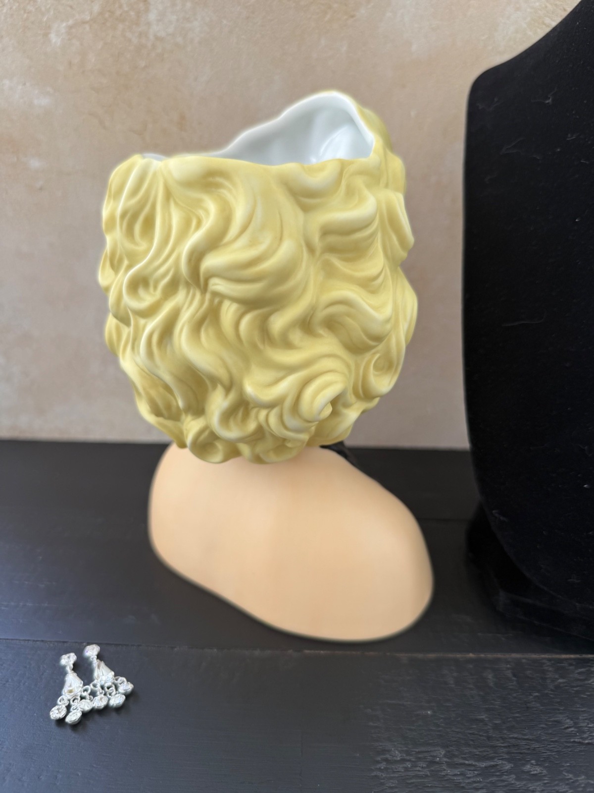 VINTAGE LADY HEAD VASE NIB CONVENTION MARILYN MONROE VINTAGE RHINESTONE BRACELET