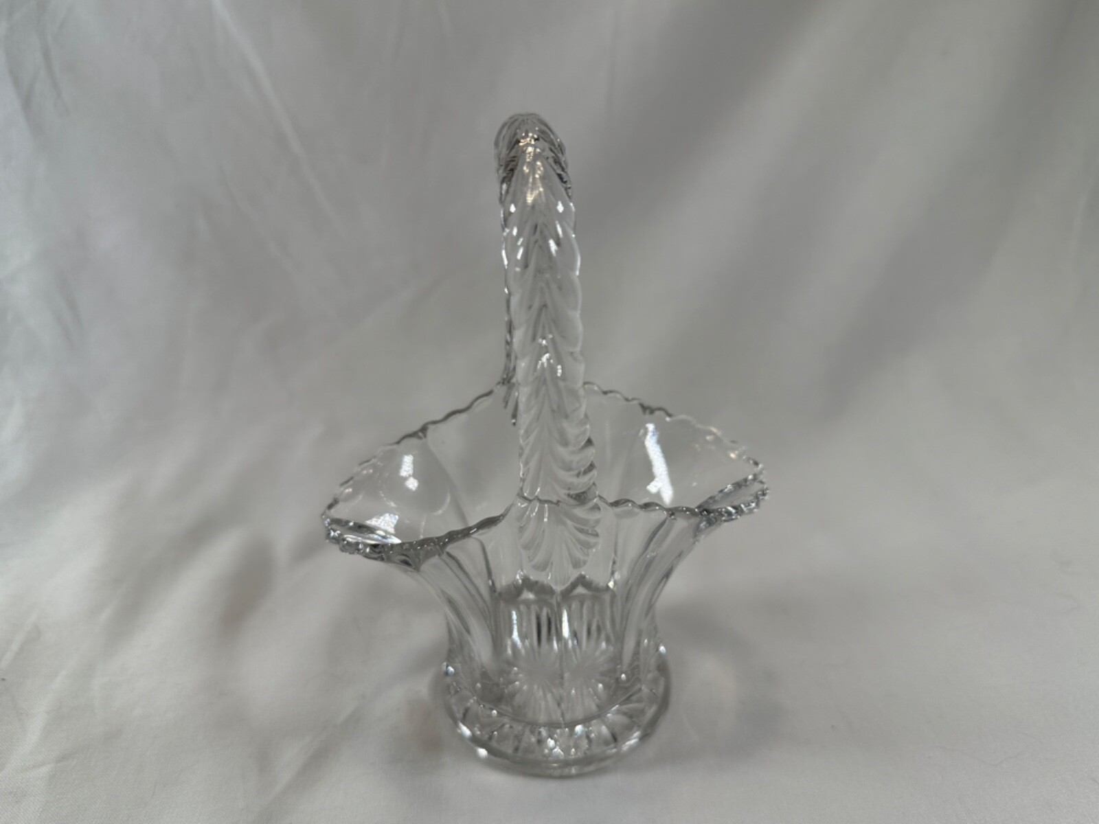 Vintage Pressed Glass Basket 6” Candy Dish Handle Clear Glass