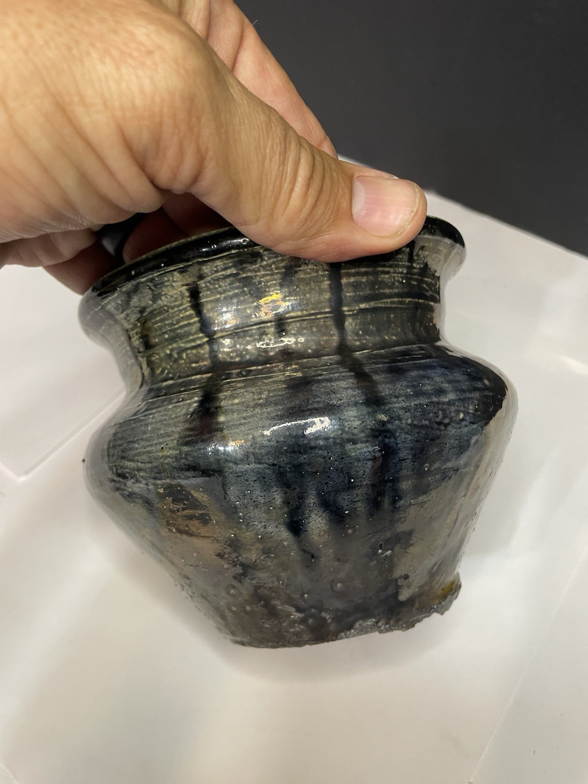 Beautiful Hand Crafted / Painted “Corea ‘04” Signed Decorative Pot / Vase Art