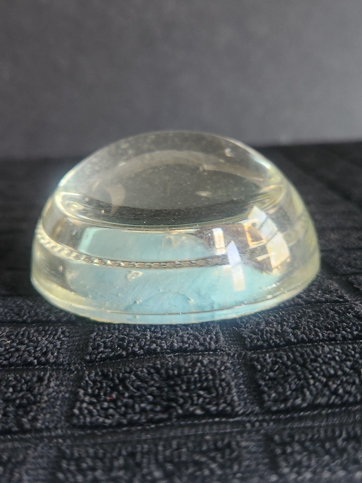 Vintage Clear Glass Paperweight Featuring 2 Seagulls