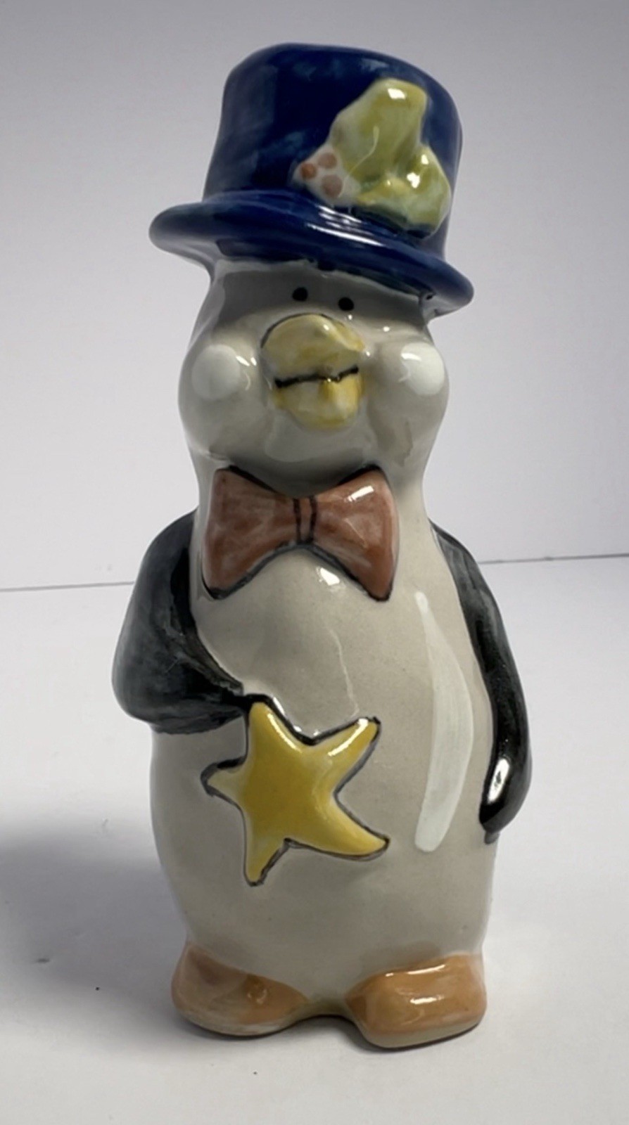 VTG Louisville Stoneware Ceramic Penguin Figurine 4.5” Top Hat Now Tie Star KY