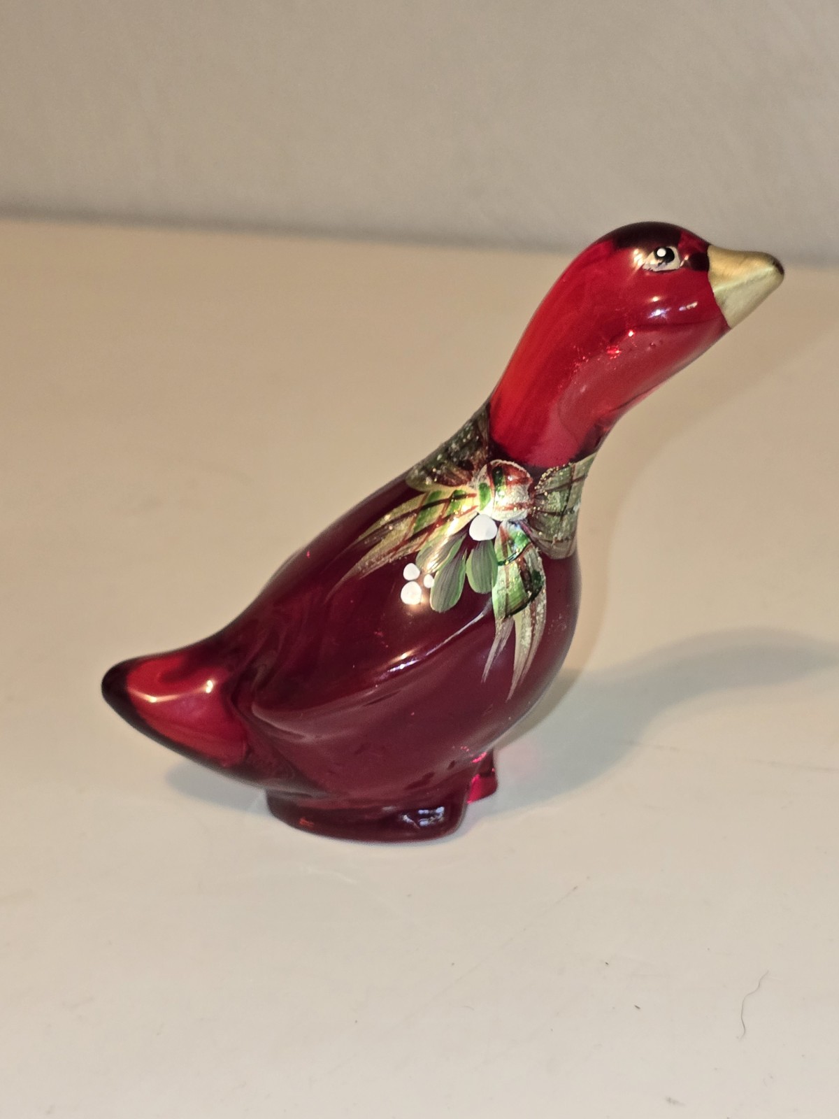 Fenton USA Ruby Red Goose Artist Signed Christmas Ribbon & Bow Figurine EUC!