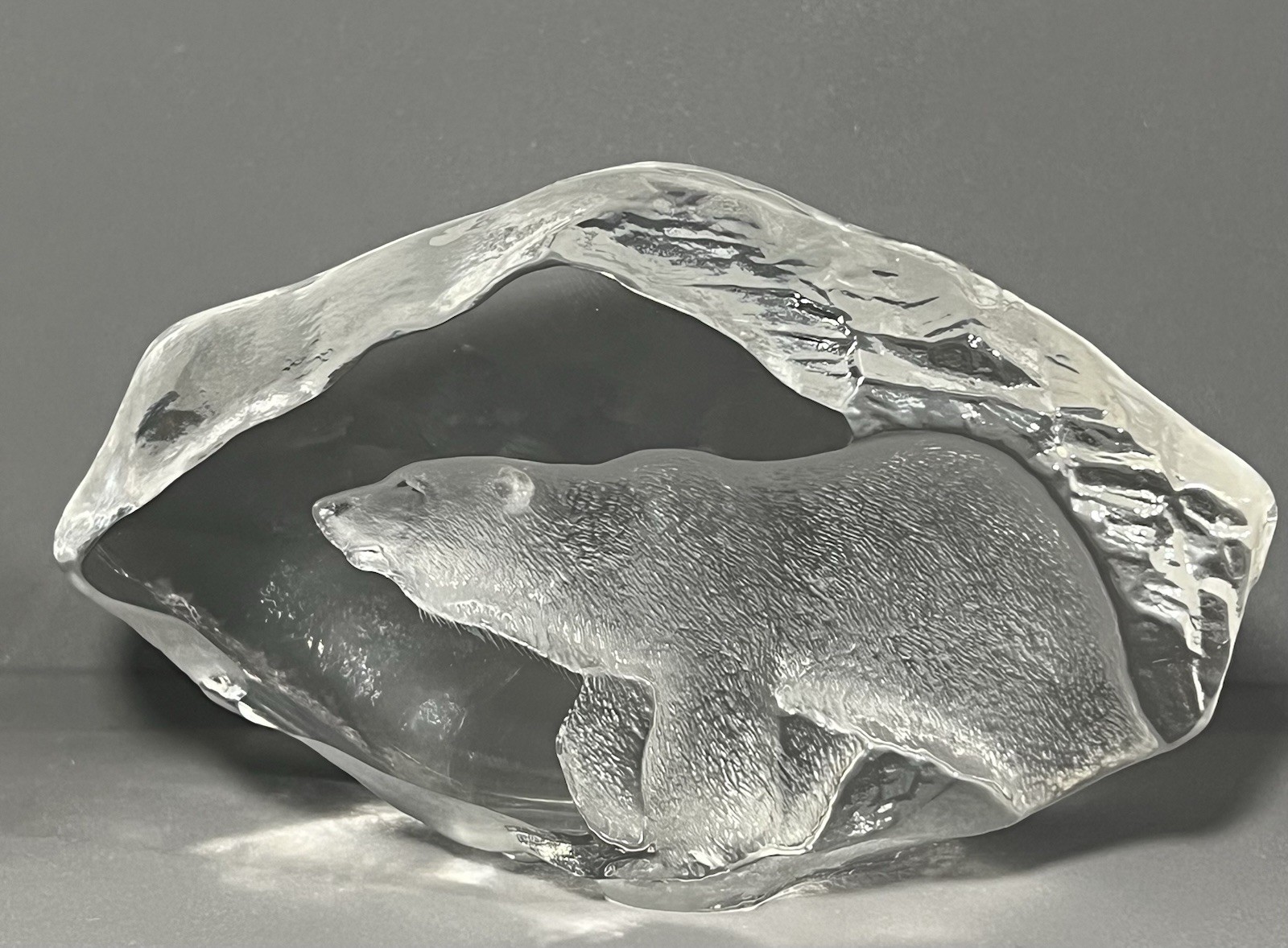 Mats Jonasson Art Glass Crystal Polar Bear Paperweight Sculpture 3550