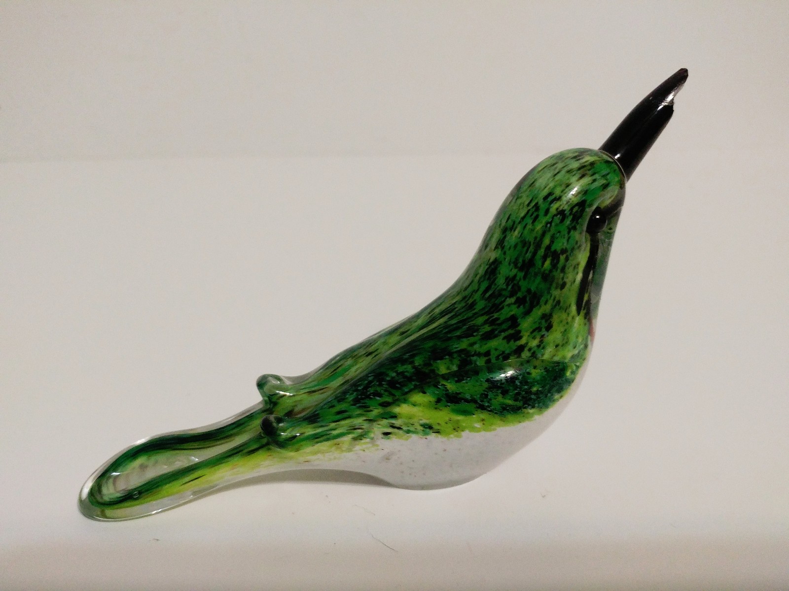 Langham England Paul Miller Signed 6″ Hand Blown Art Glass Hummingbird READ