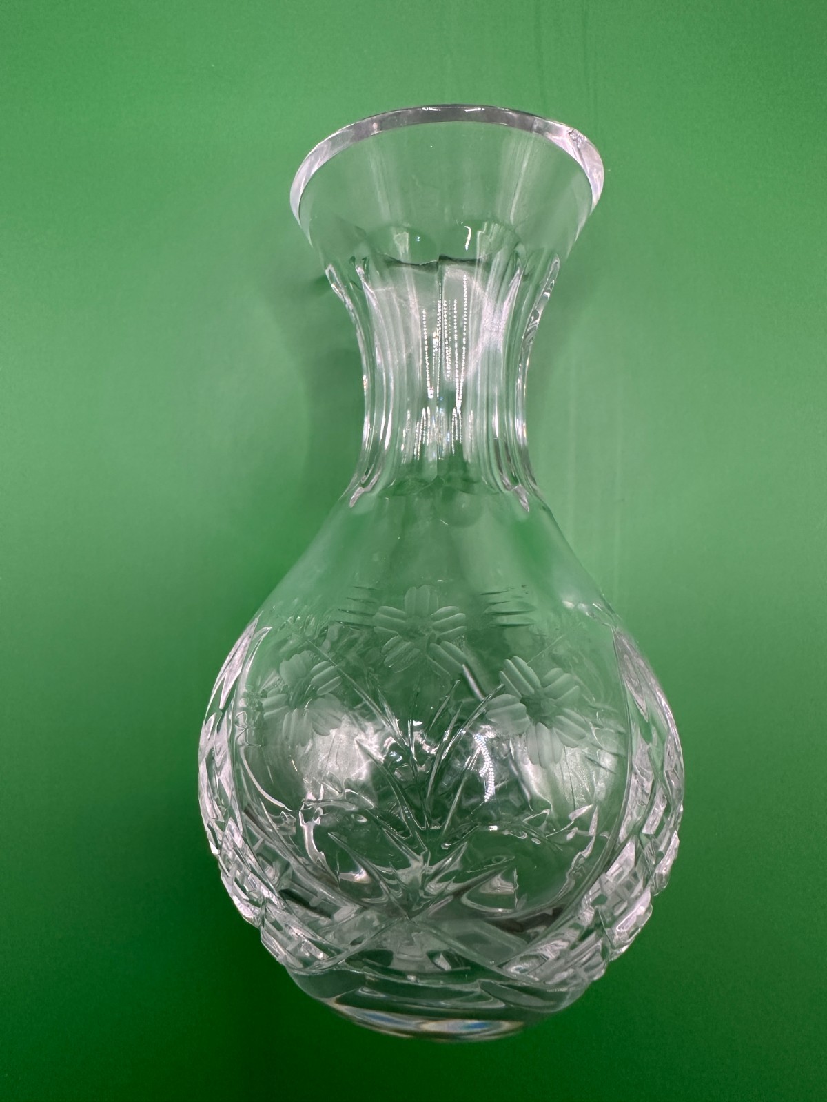 Crystal Bud Vase Etched Floral Design Bulb Shape Cut Diamond Pattern 4.5 Inches