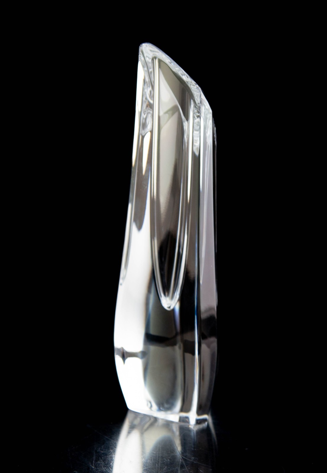 Baccarat Rose Bud Vase 8″ Vintage Crystal France Signed
