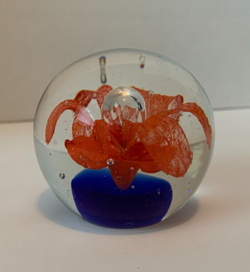 Art Glass Paperweight Orange Lily Flower Bubble Center Sphere Blue Base 2.5″