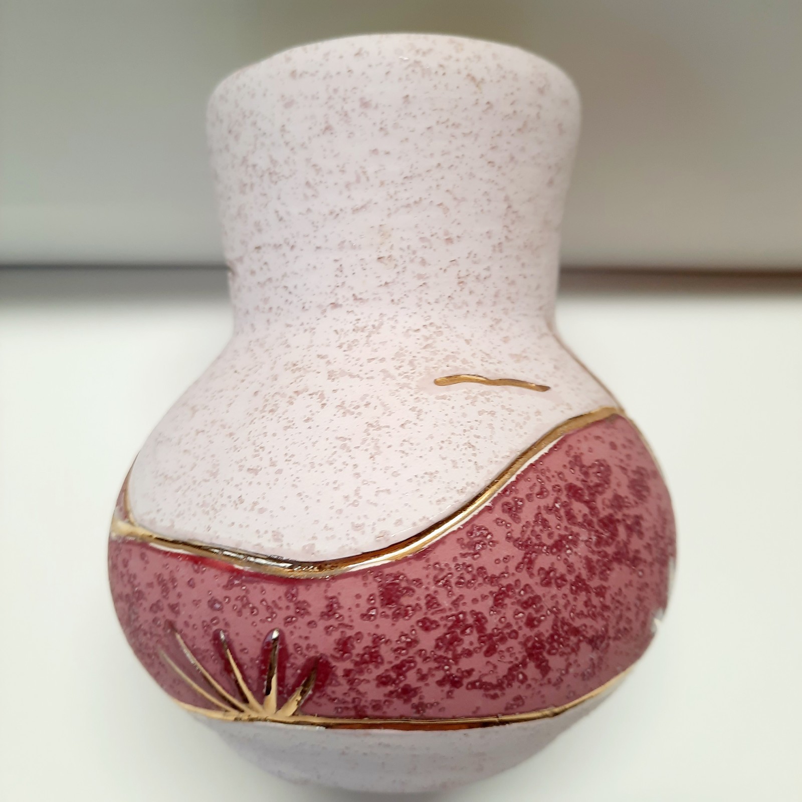 Southwestern Pottery Vase 2 Tone Pink with Gold Inlay 4.5 Inches Tall