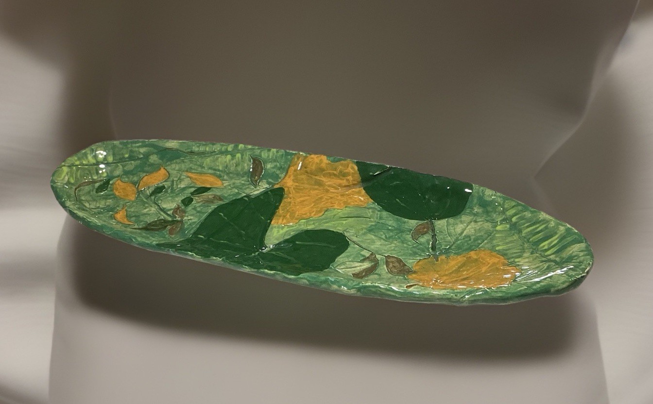 19×6.5×1″ Signed Studio Art Pottery Platter 2005 Greens Nature Leaves Low Relief