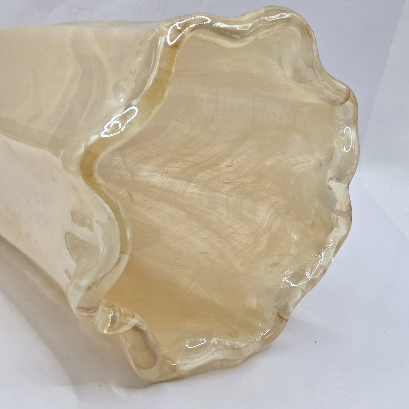 Murano Art by Vetro Eseguito Golden Beige Secondo Glass Vase 7″H , 6″W