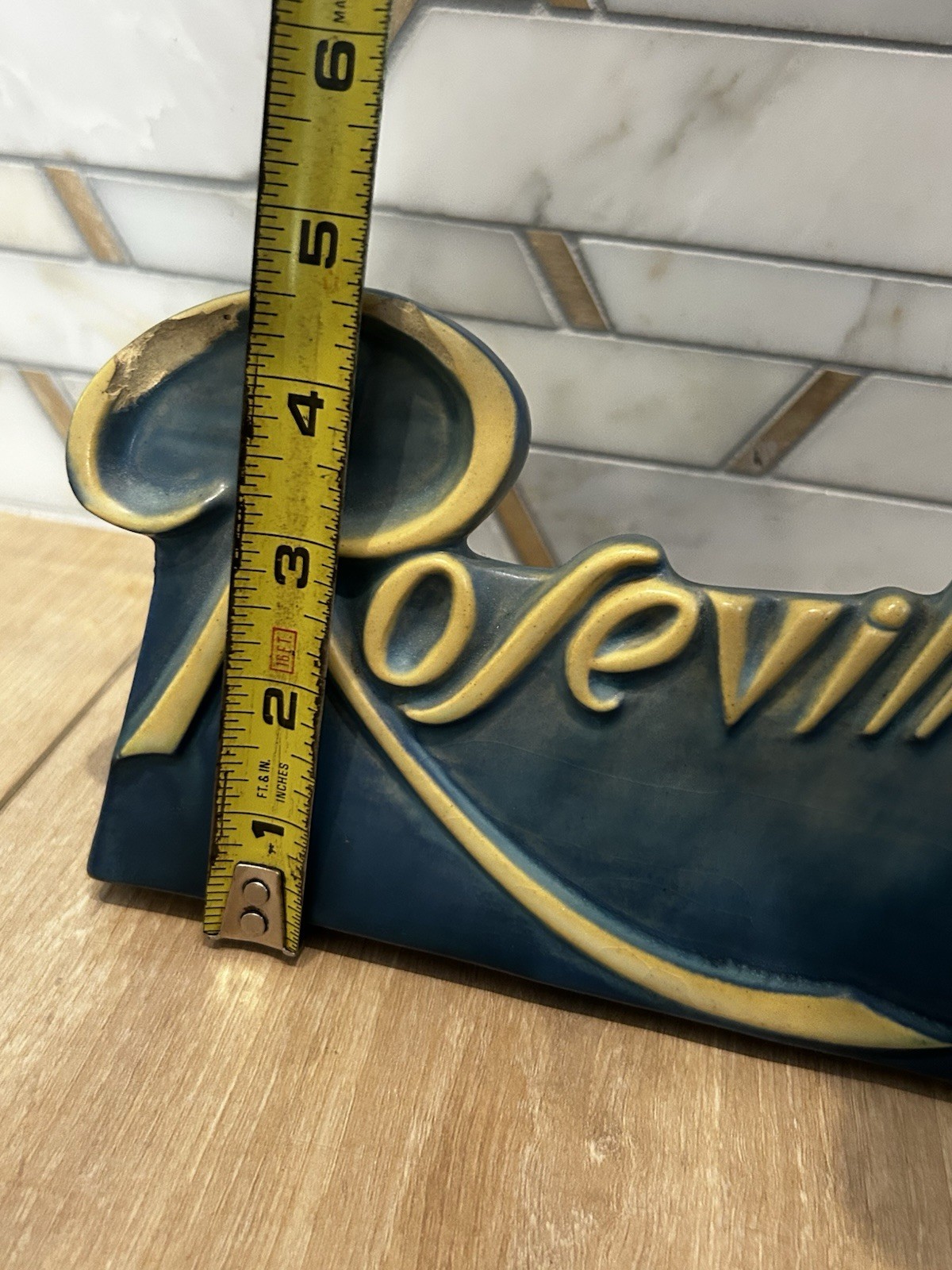 ORIGINAL VINTAGE BLUE CERAMIC ROSEVILLE POTTERY DEALER DISPLAY SIGN