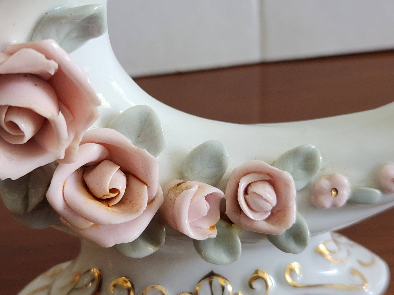 Vintage White Pink Cornucopia vase with 3D Capidimonte -type Roses Flowers