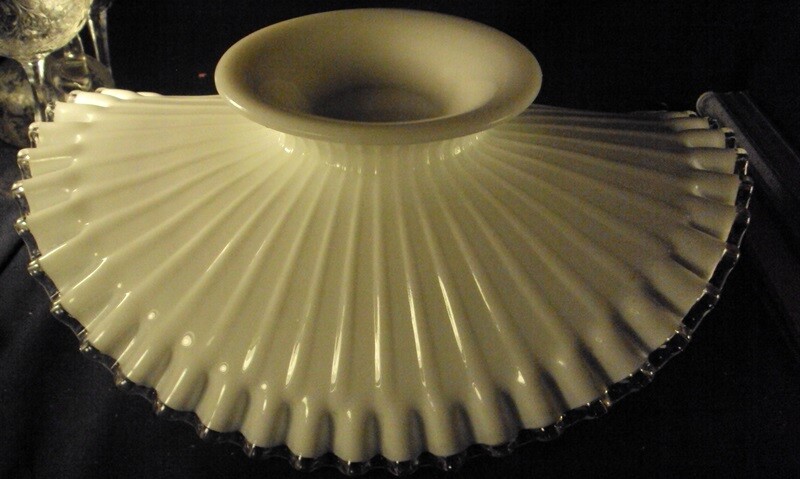 Fenton Silvercrest large banana stand boat whilte milk glass