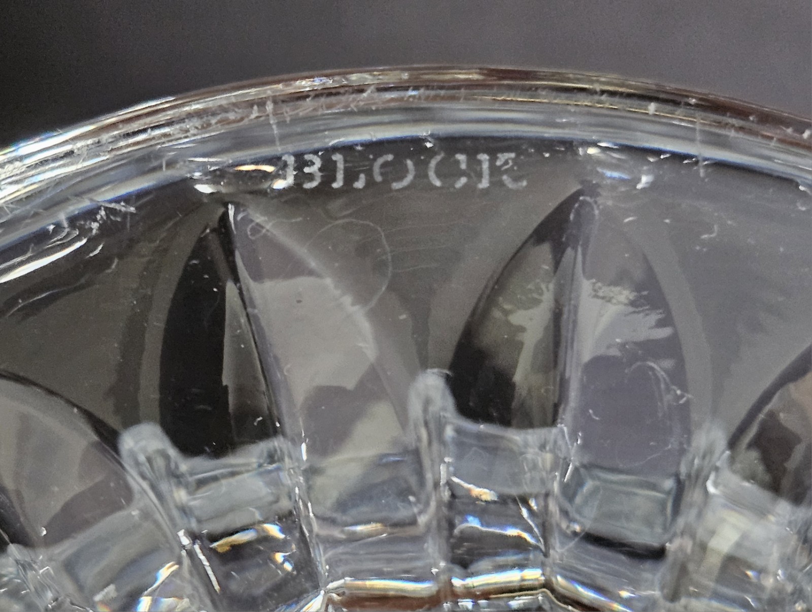 Block Chalet Giftware Heavy Cut Lead Crystal 10″ Straight Vase