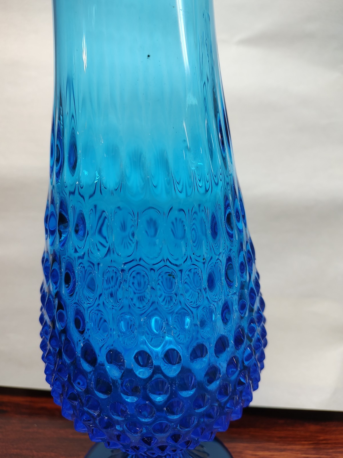 MCM Mid-Century Fenton Colonial Blue Hobnail 18″ Pedestal Swung/Stretch Vase GUC