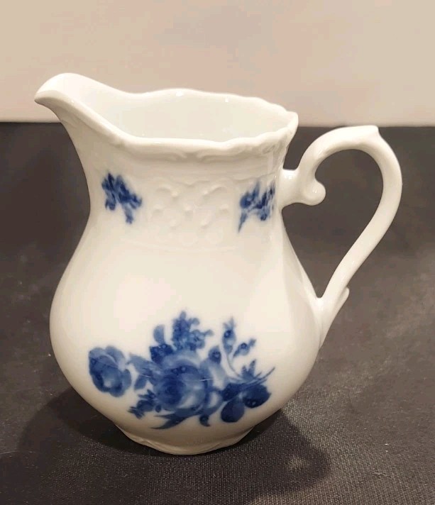 Vintage Seltmann Weiden Bavaria Germany Cobalt Blue Rose Creamer