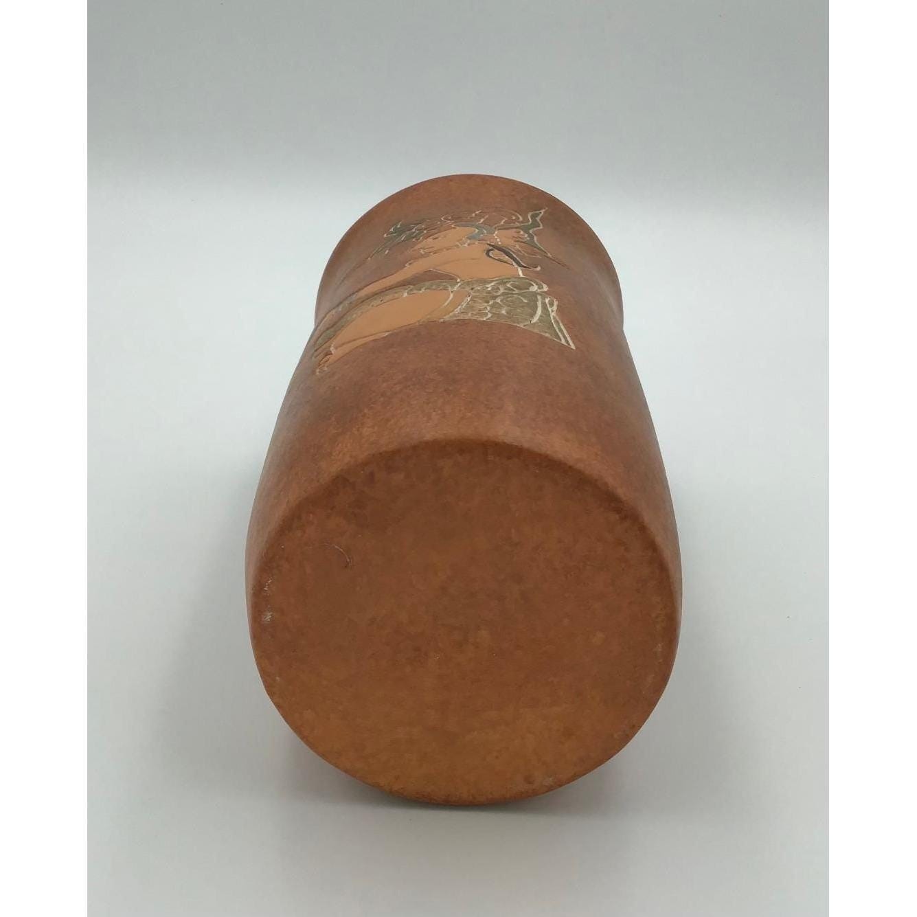 Vintage Terracotta Mayan Aztec Style Etched Pottery Vase Indigenous Art 9.5″