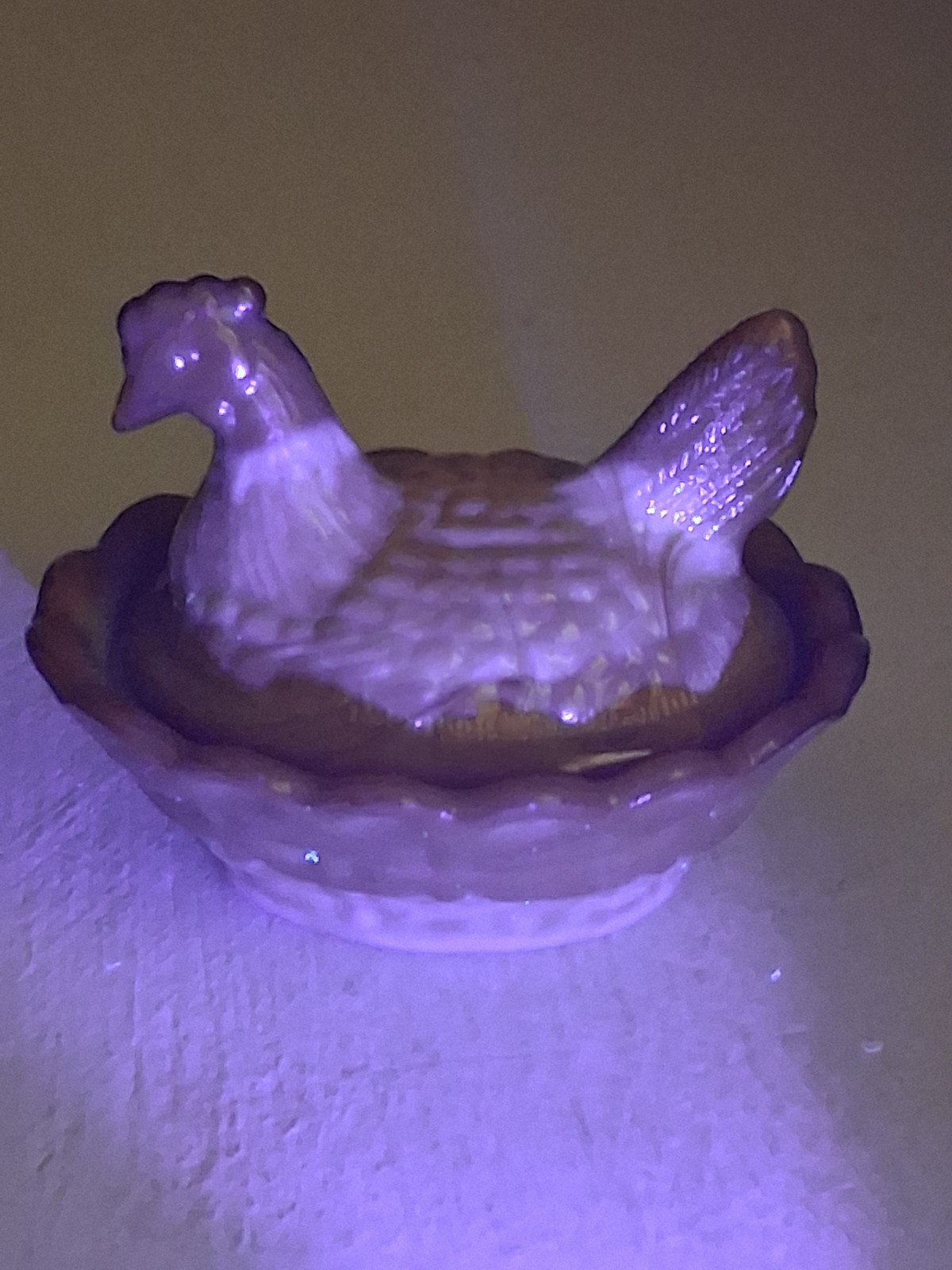 1 Boyd Hen on Nest Salt Cellar MINI 2″ GLOWS Brown Cream Swirl