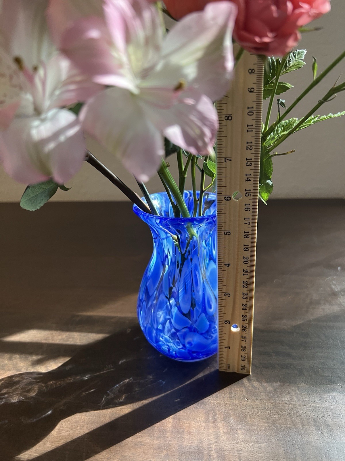 Mirando Style Blue Swirl Art Glass Decorative Vase 5.5 in Tall 3 in Wide