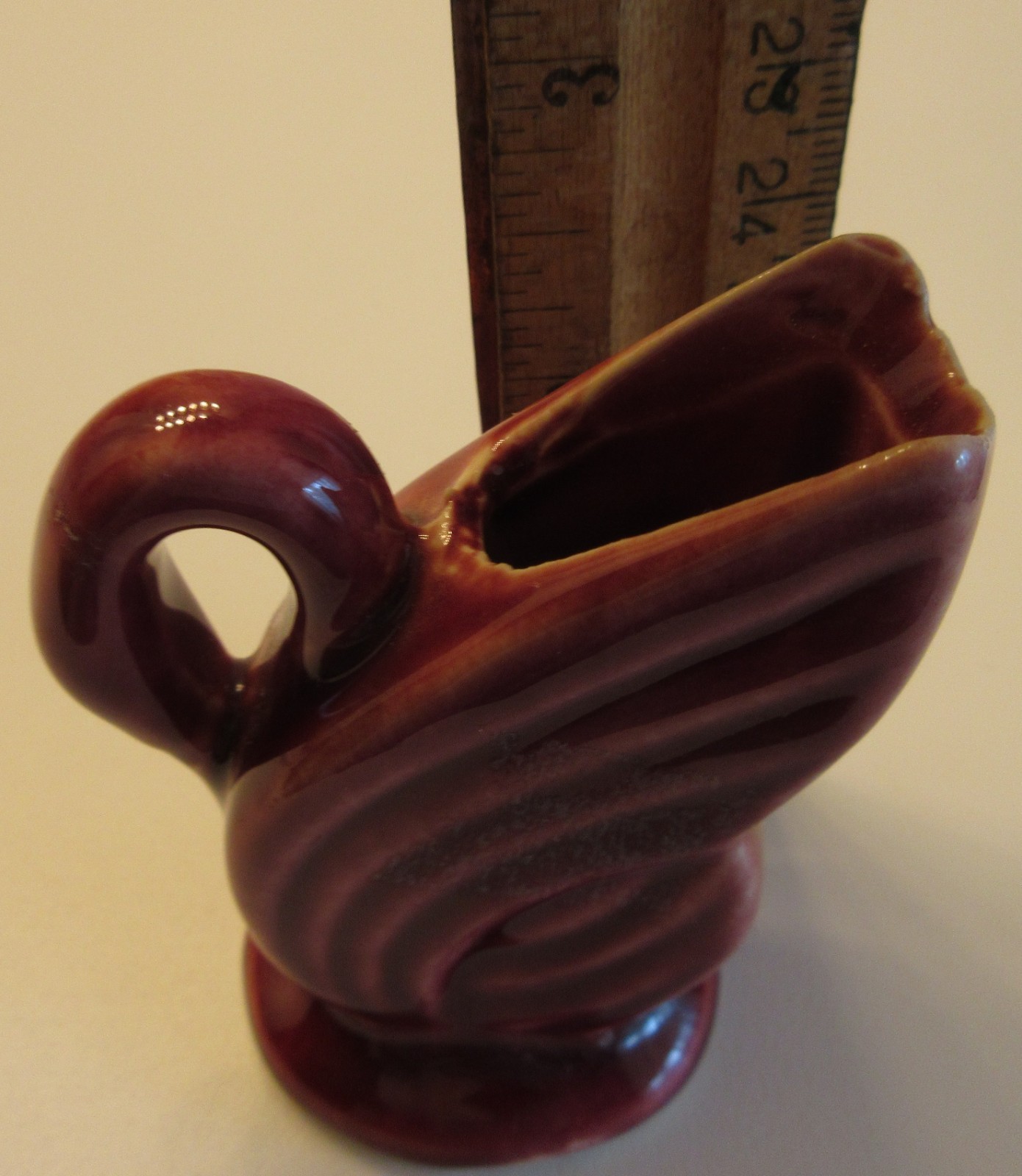 Vintage Shawnee Pottery Miniature Vase Swan w/ Raised Wings Burgundy No Chips