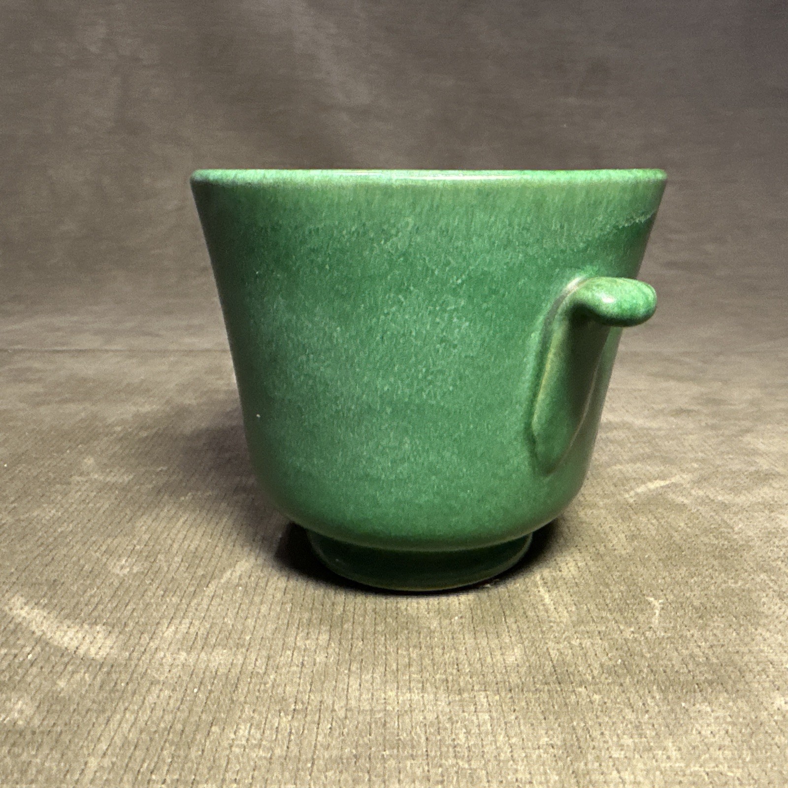 ART DECO WELLER GREEN VELVA ART POTTERY VASE 4″ 1928-1933 See Details